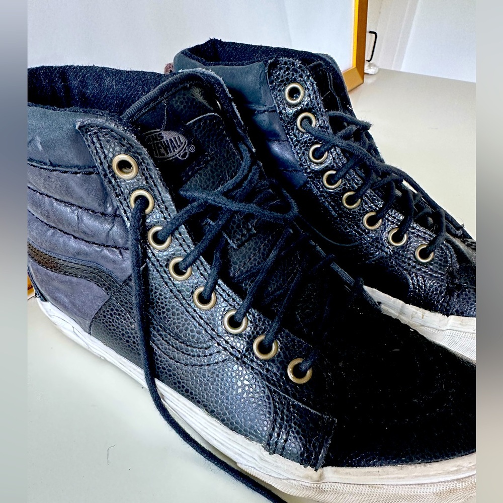 Vans Sk8 Hi Black High Tops. Size 8